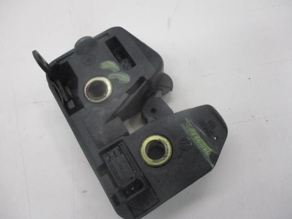 Fechadura / fecho da mala VOLKSWAGEN Golf VII (5G1, BQ1, BE1, BE2)