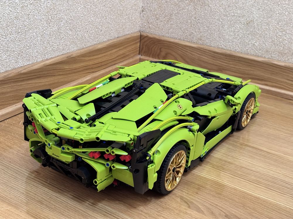 АКЦІЯ Lego Lamborghini sian
