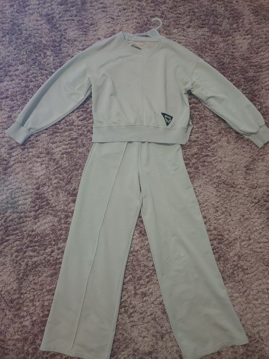 Костюм для дівчинки на весну зріст 152 см