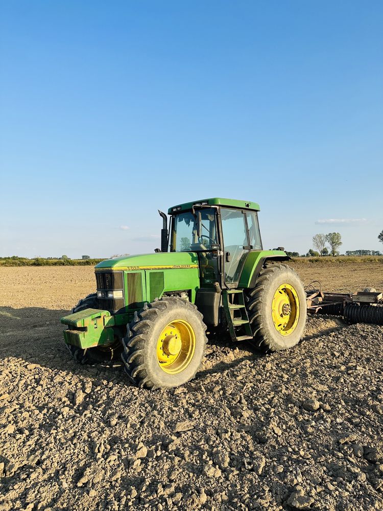 Sprzedam ciągnik John deere 7700