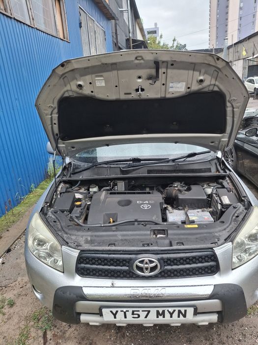 Кузовні елементи Toyota Raf 4