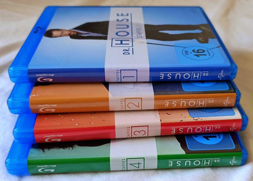BluRay Dr. House - Season 01-04 [Legendas Português, Francês, Espanhol