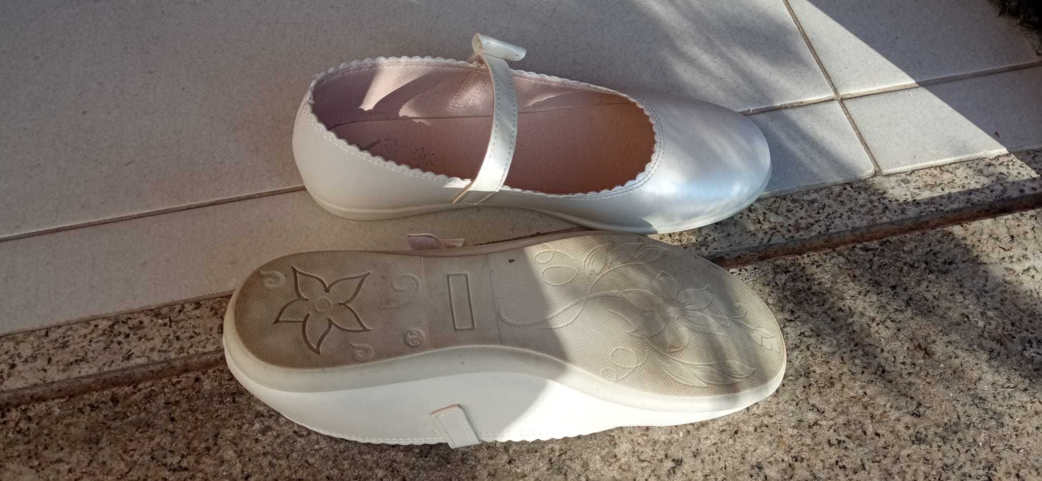Sapatos de menina