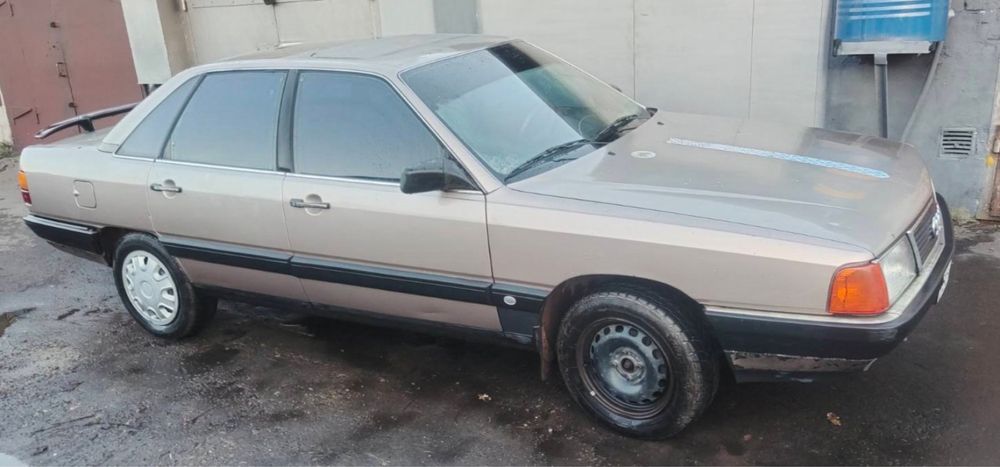 Ауді 100 Audi 100 автомобіль авто