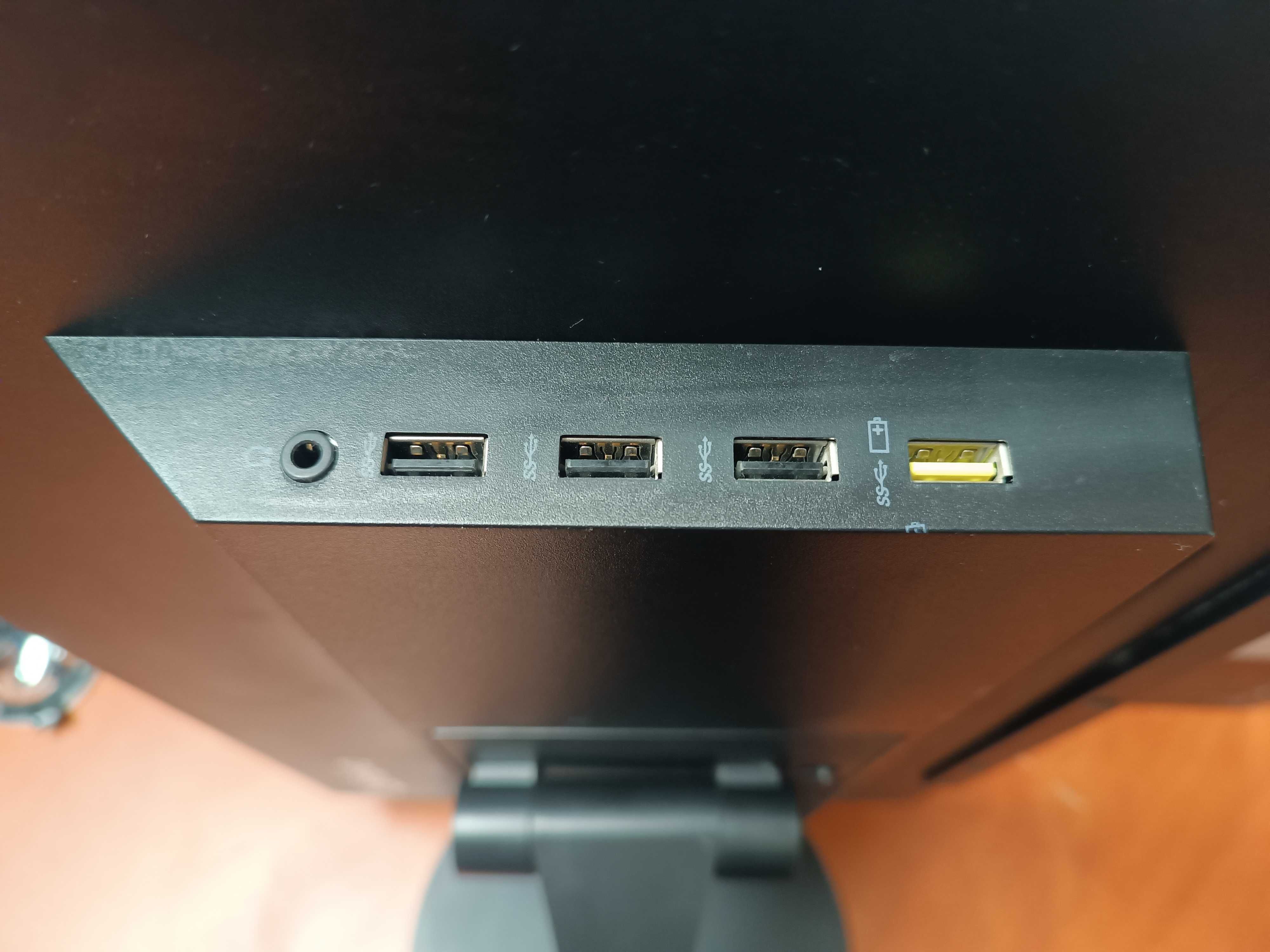 Monitor Lenovo thinkvision t24i 10