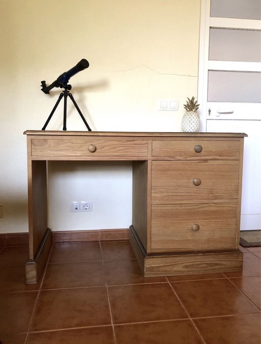 Cómoda / secretária de madeira pinho