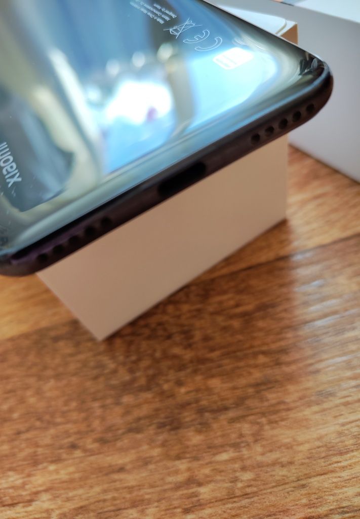 Xiaomi mi A3 без дефектів і ремонтів  камера sony