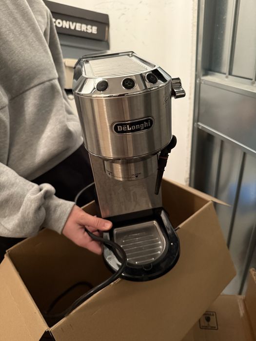 delonghi dedica style kolbowy srebrny ekspres do kawy