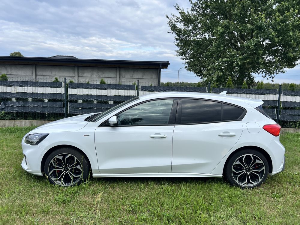 Ford Focus 1.5 Benzyna 2019r ST Line 68tys przebigu uszkodzony