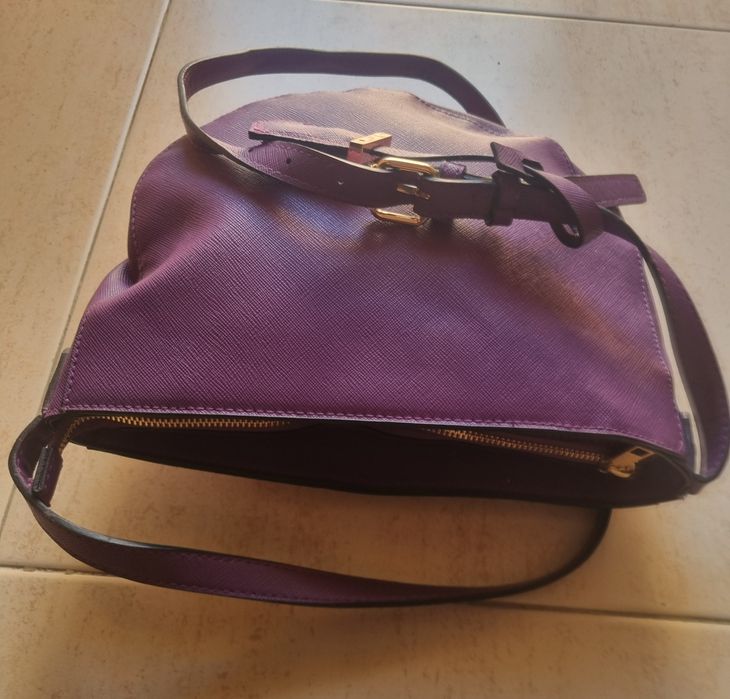 Mala formato meia lua