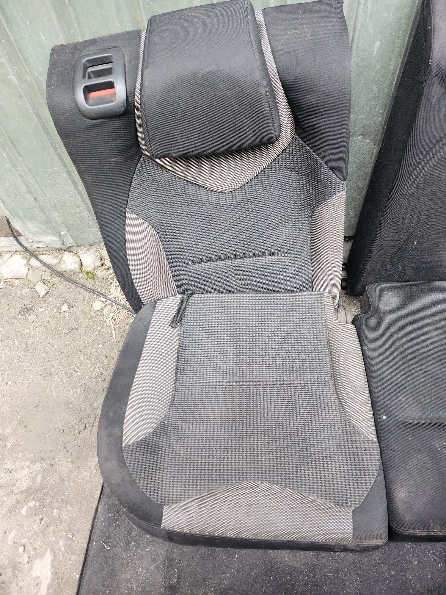 Fotele komplet przod tyl peugeot 308 5 drzwi