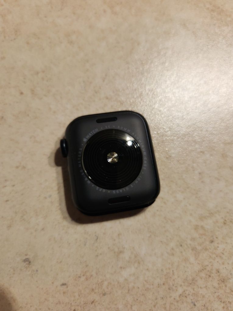 Apple Watch SE 2gen. GPS 40mm a2722 iCloud!