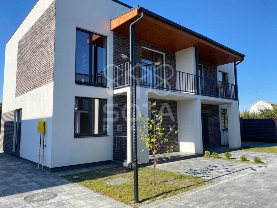 Будинок дуплекс перша лінія Дніпра Осокорки неподалік Sky River