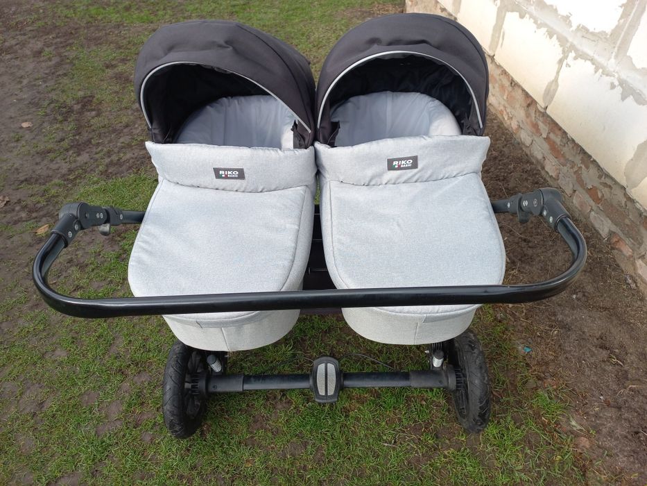 Візочок,коляска для двійні 2 в 1 Riko SaxoBasick