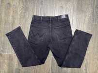 Чорні джинси Wrangler slim W33L30