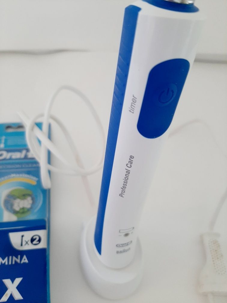 Escova elétrica Oral-B