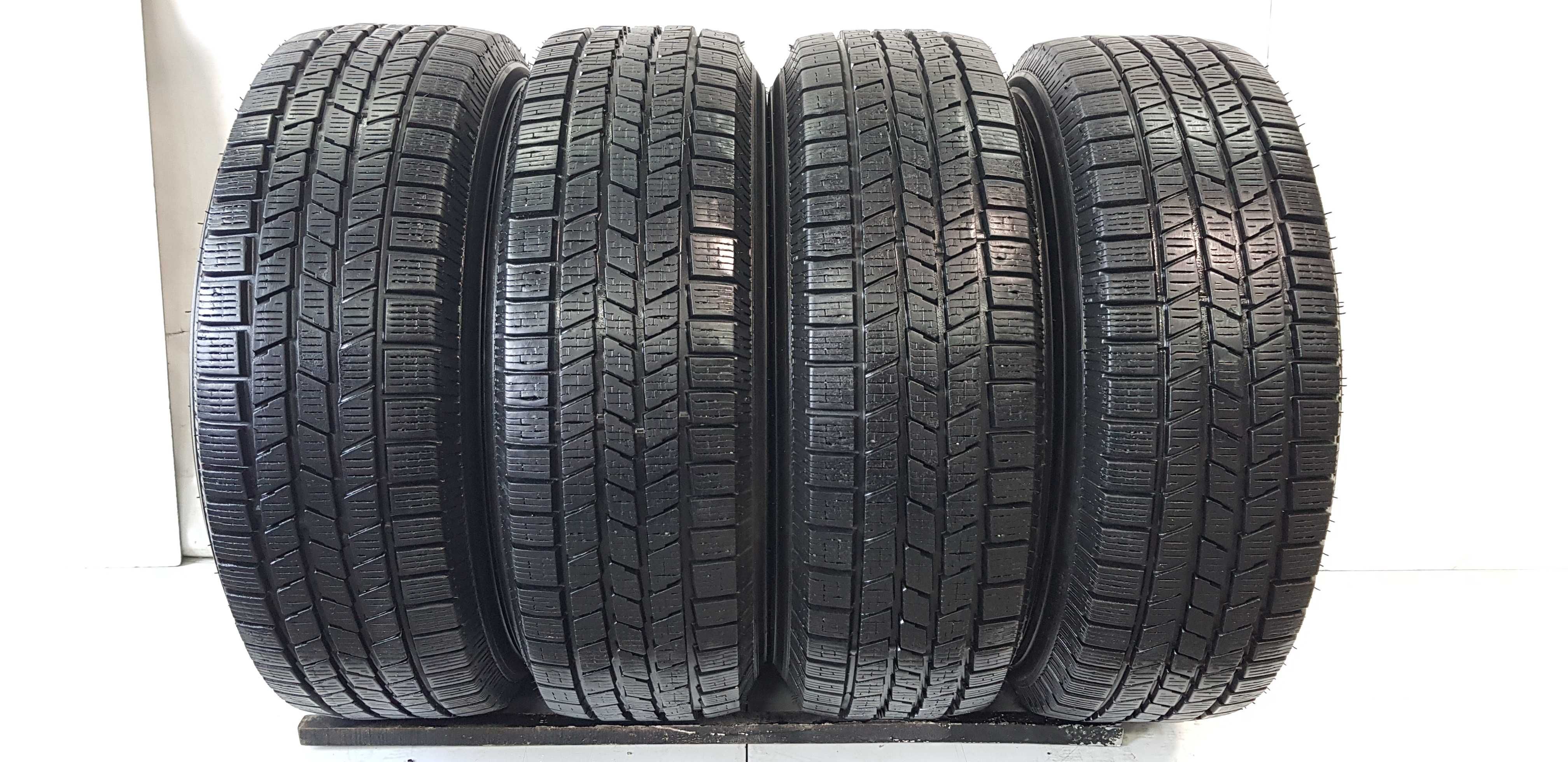 4× Pirelli Scorpion Ice & Snow 215/65R16 98T