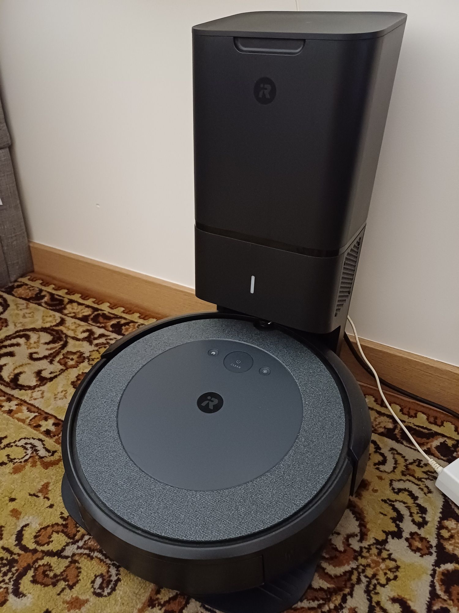 Irobot I3 Plus (coluna de aspiração)