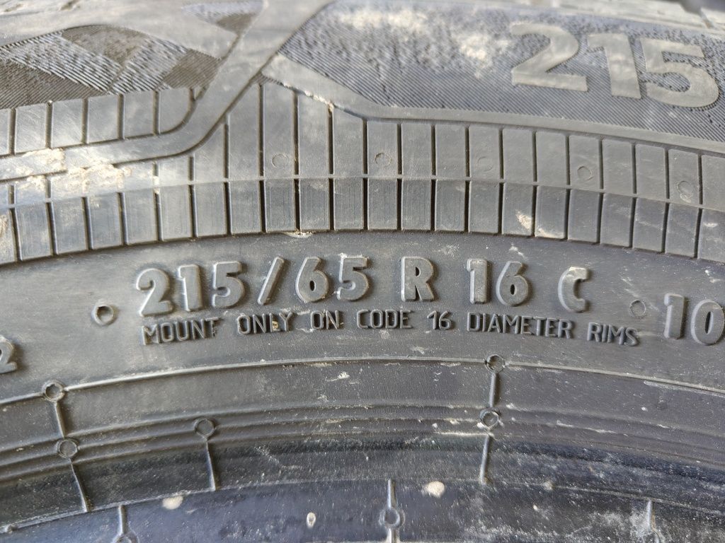215/65R16C 109/107 T Continental VanContact Eco      L529/3G