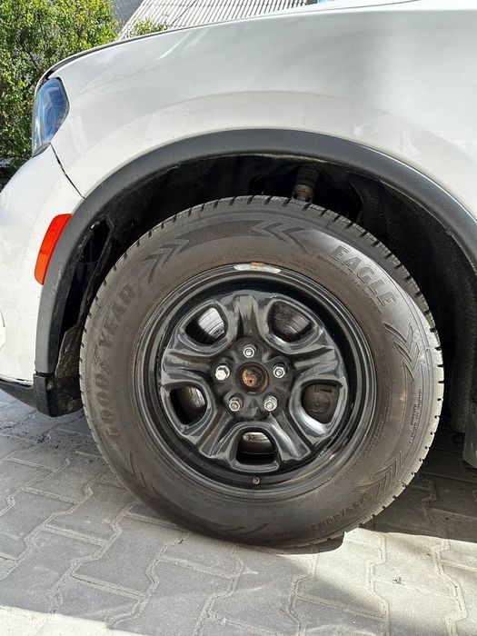 Jeep grand Cherokee WK2 Dodge durango R18/255/60 колеса в сборі шини