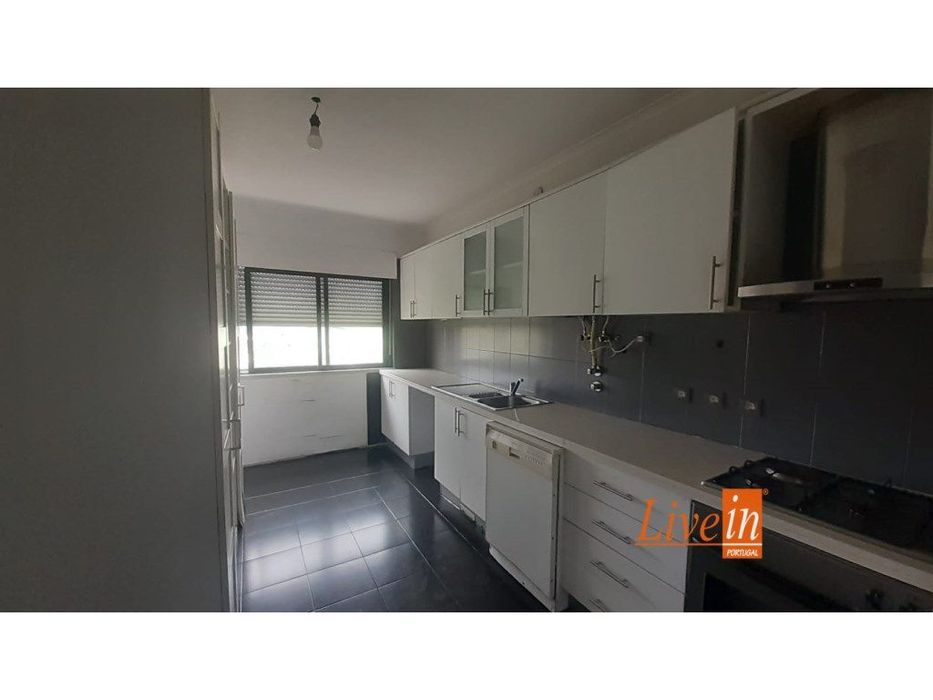 Apartamento T3 Como Novo em Alenquer