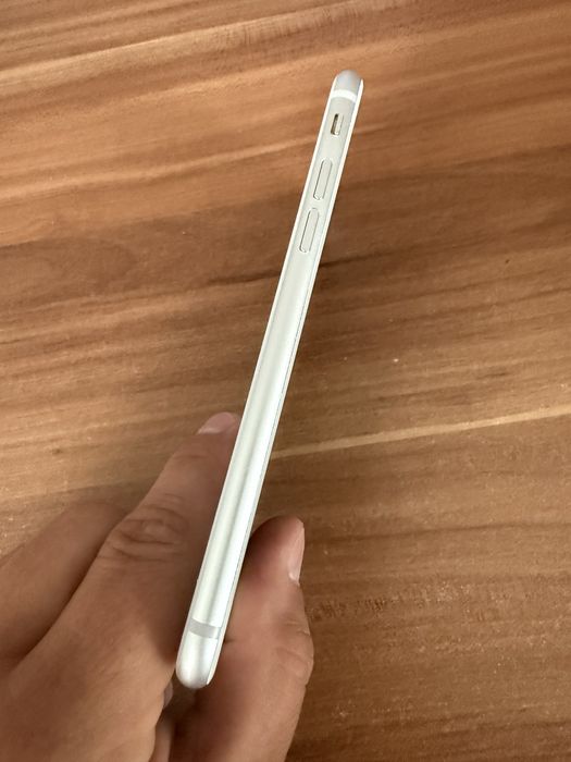 Iphone 8 - stan idealny sprawny !!