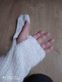 Ciepłe damskie nowe białe rękawiczki mitenki 40cm prezent