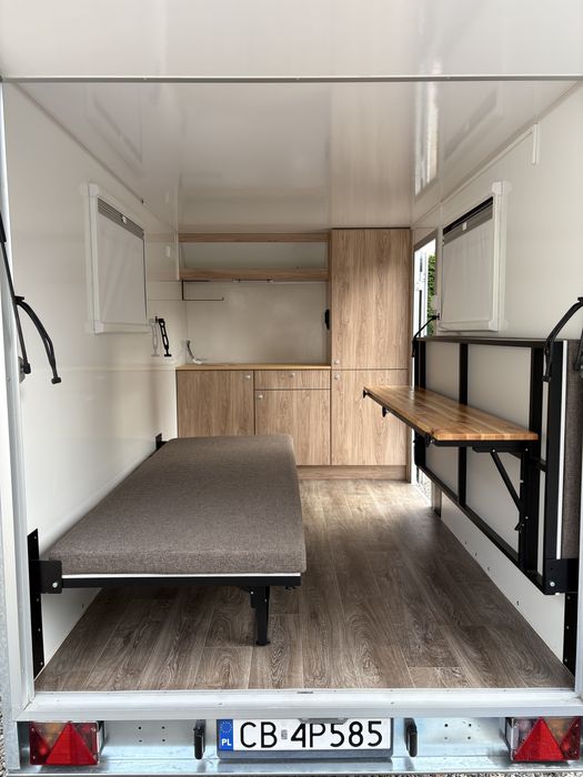 Przyczepa MiniKamp EVEREST mały lekki camper DMC 1000 kg