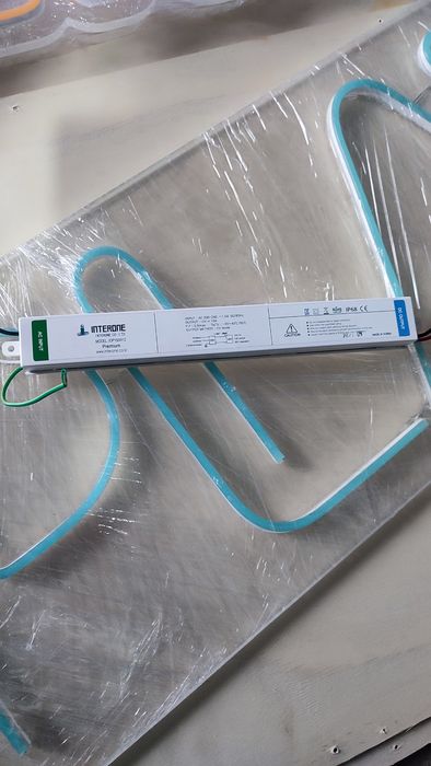 Неоновая реклама