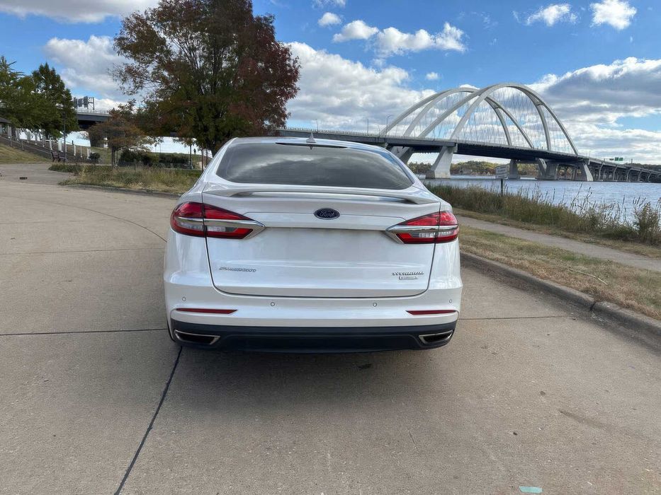 Ford Fusion Titanium      2019