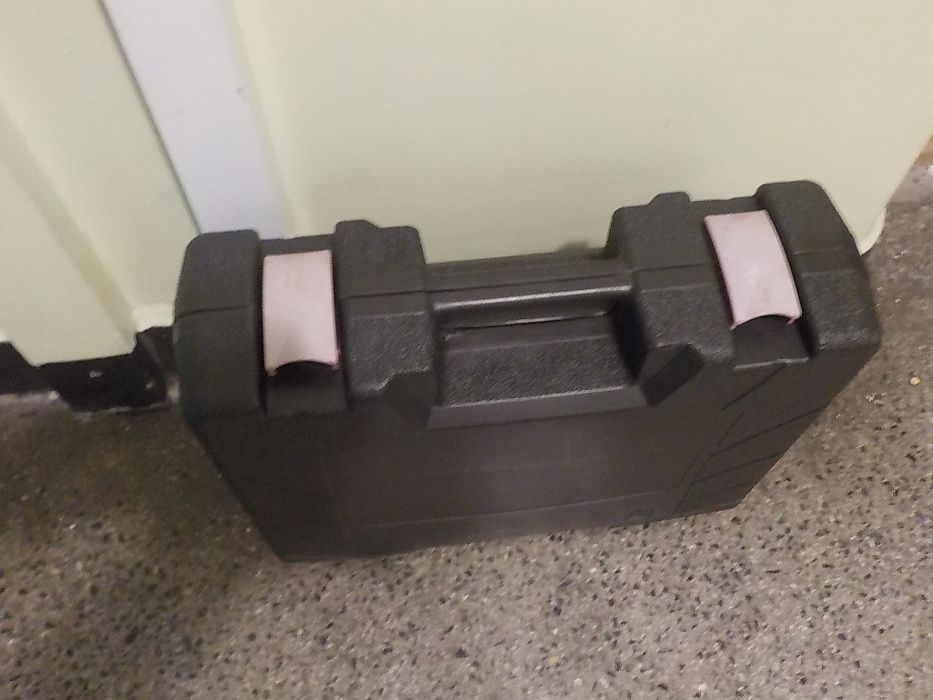 Bosch Makita YATO walizka opak. 43x35x13cm zestaw  na narzędzia