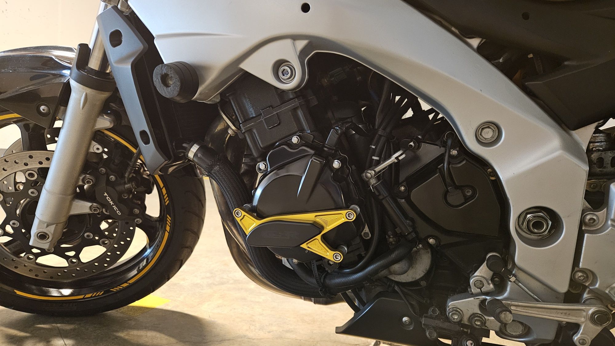 Sprzedam Suzuki GSR 600, rok 2006