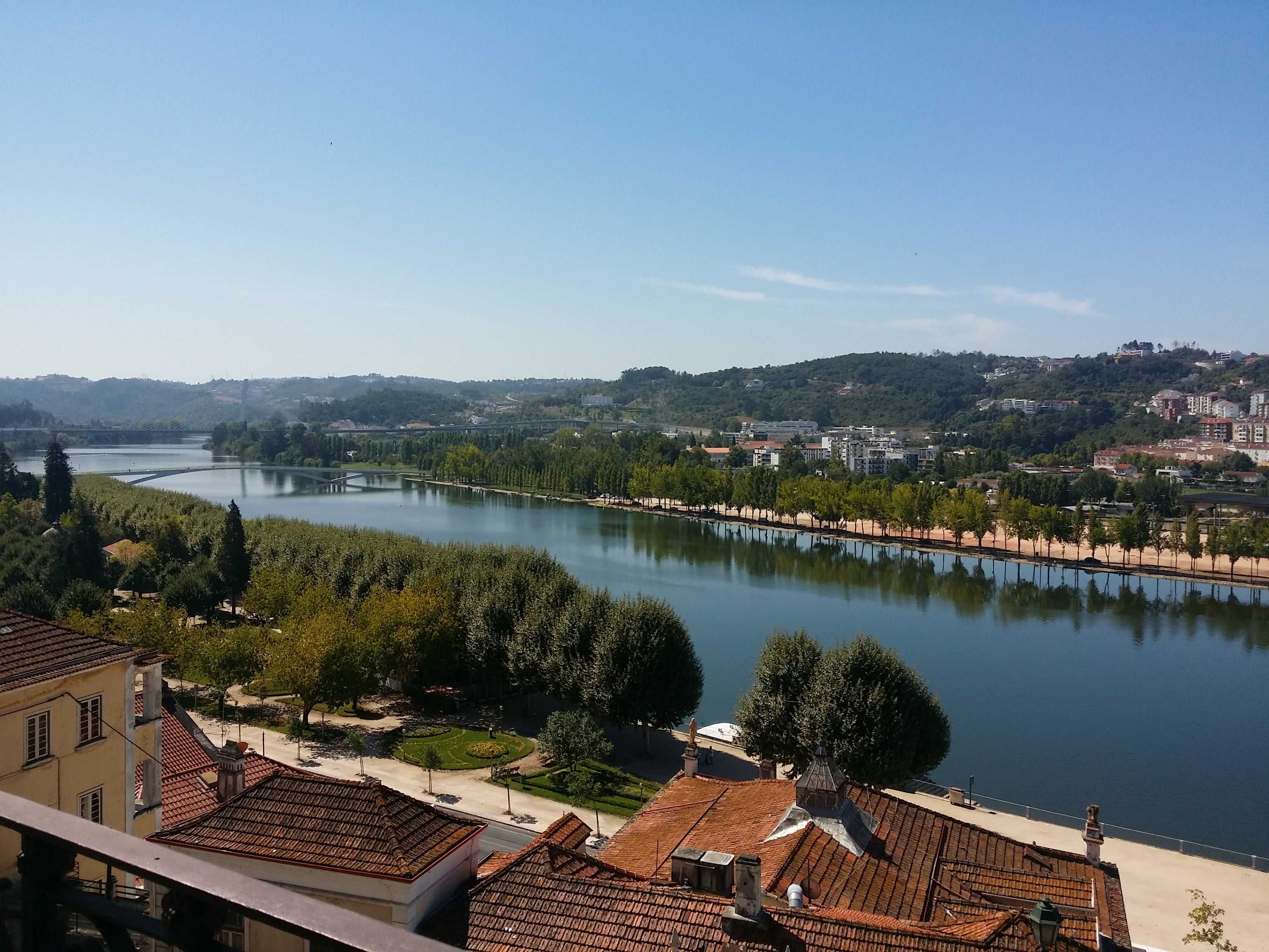 Quarto para menina estudante universitária em Coimbra