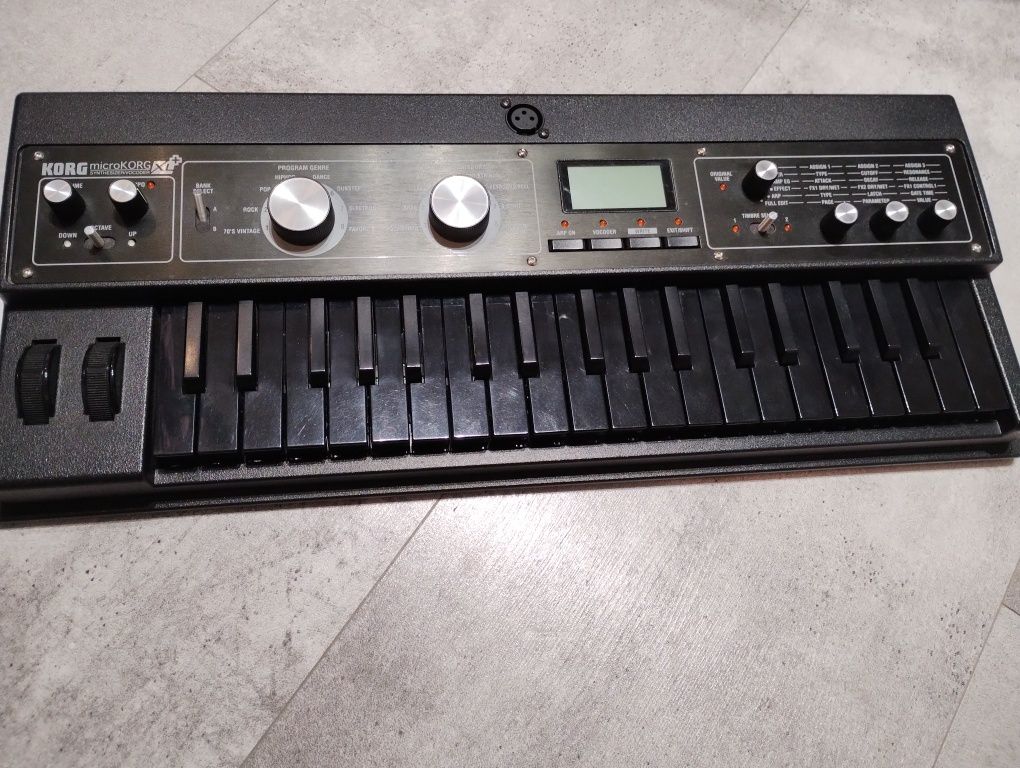 Korg Microkorg XL+ syntezator