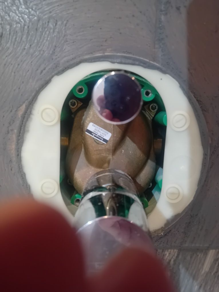 Bateria podtynkowa prysznicowo wannowa hansgrohe
