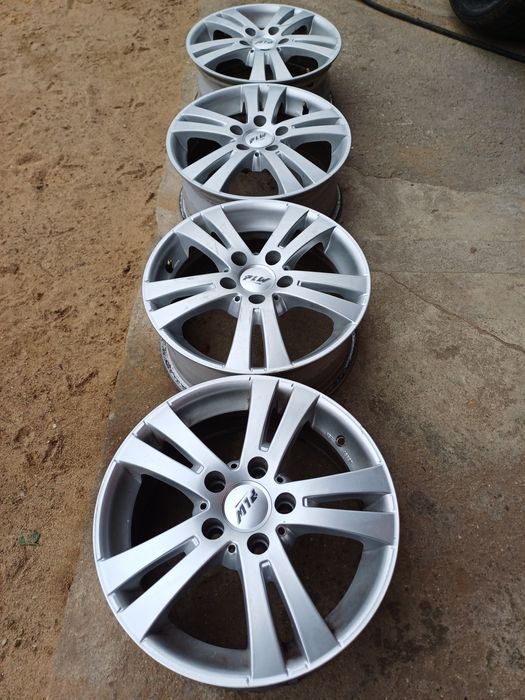 Felgi 16" 5x114,3 PLW Germany et38 6,5J oc70,1 Mitsubishi Dacia Duster