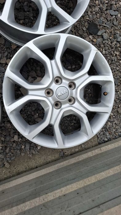 Alufelgi felgi Kia Soul 18" 5x114,3mm 7Jx18 ET54 komplet