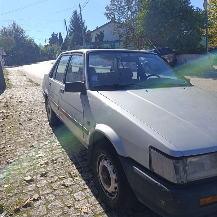 Vendo carro Corolla 85