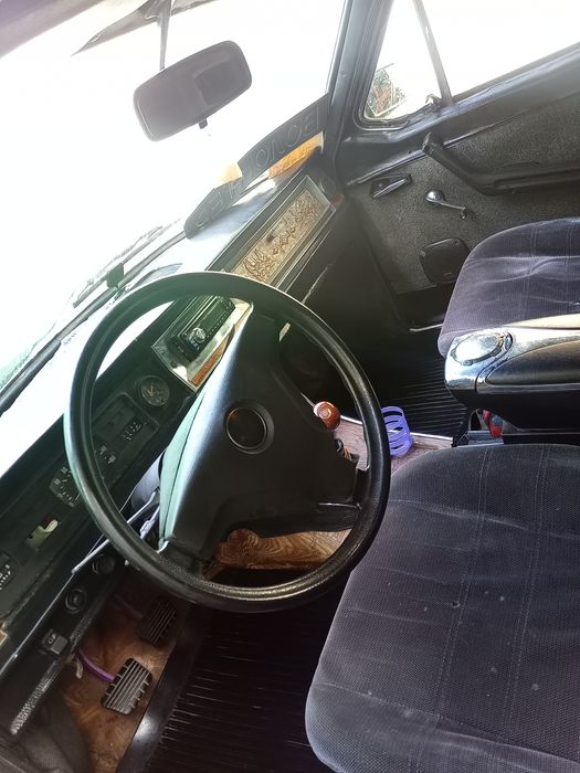 Газ 24 Волга Черная