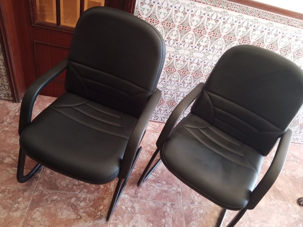 2 cadeirões escritório