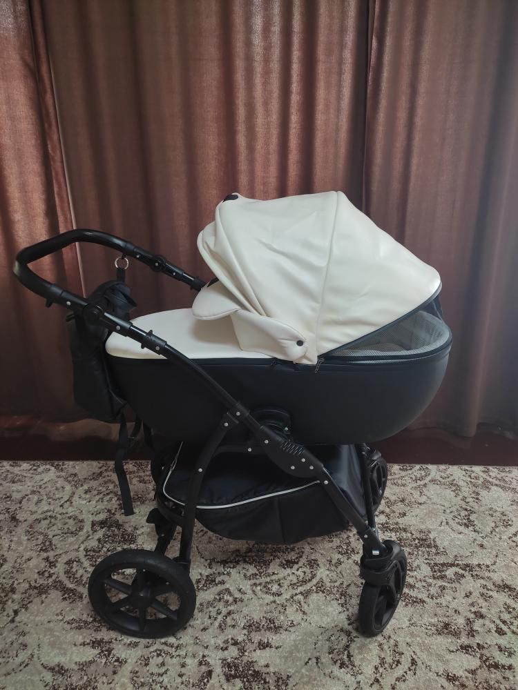 Продам коляску Viktoria 2 в 1