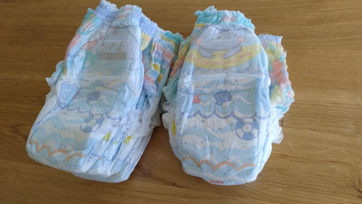 Pampers do wody basenowe 9 sztuk