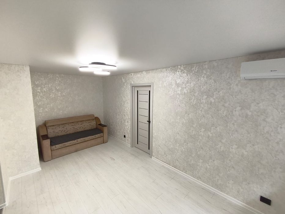 Продаю отличную 2х комнатную квартиру в Центре.