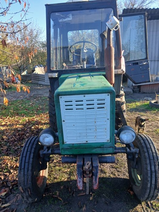 Продам  трактор  т-25