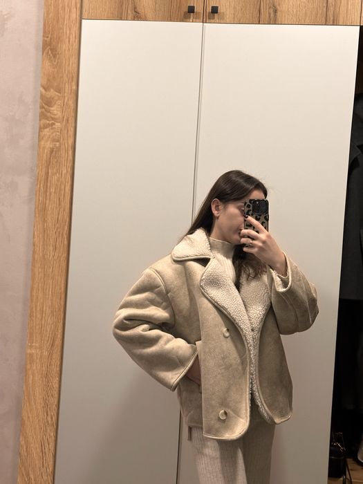 Трендова  дублянка світла бежева оверсайз куртка верхнійодяг дубльонка