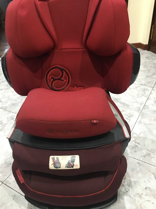 Cadeira para transporte de criança em automóvel