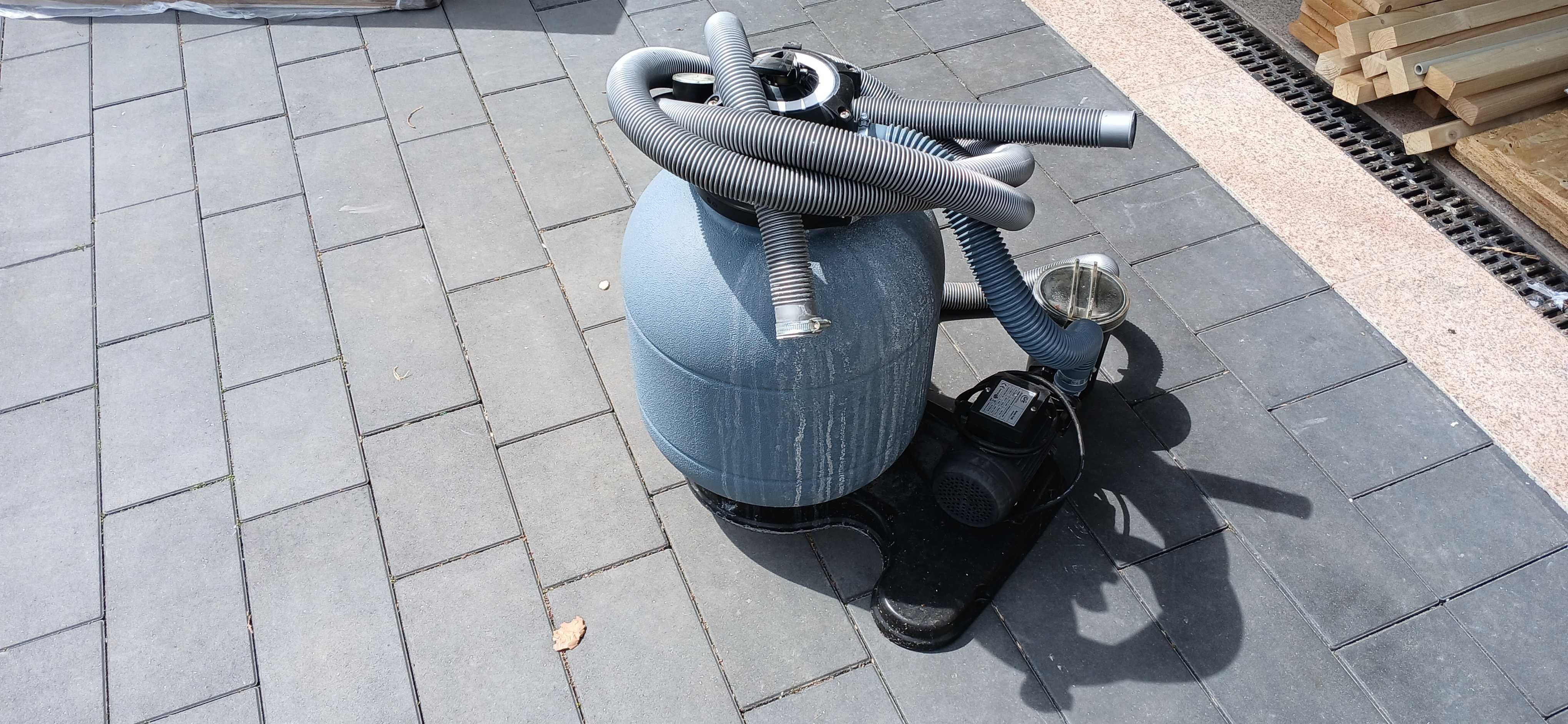Basen 5m z pompą ciepła, filtrem piaskowym GRE i robotem – komplet