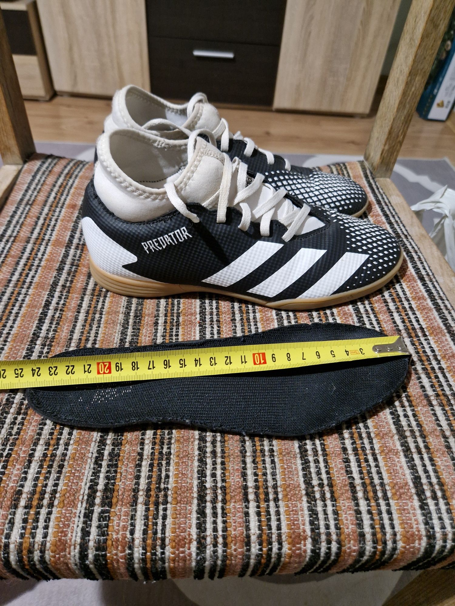 Halówki Adidas Predator r 38 I 2/3