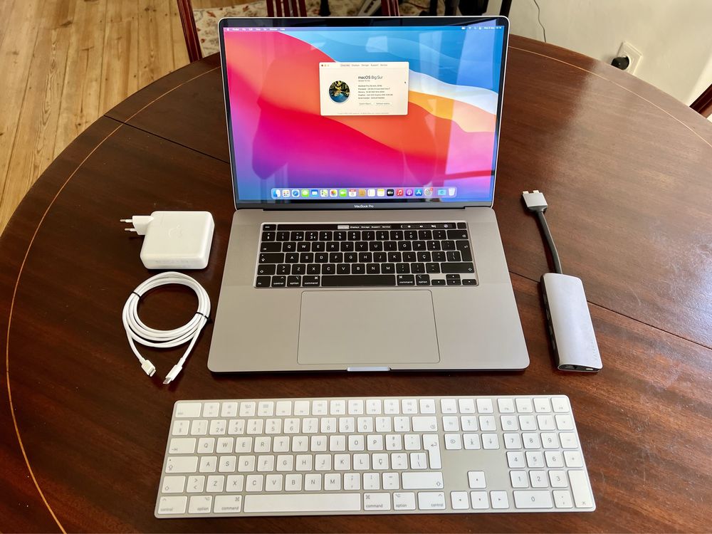 Macbook Pro 16” 2019 (Comprado em 2021) - Sem Uso