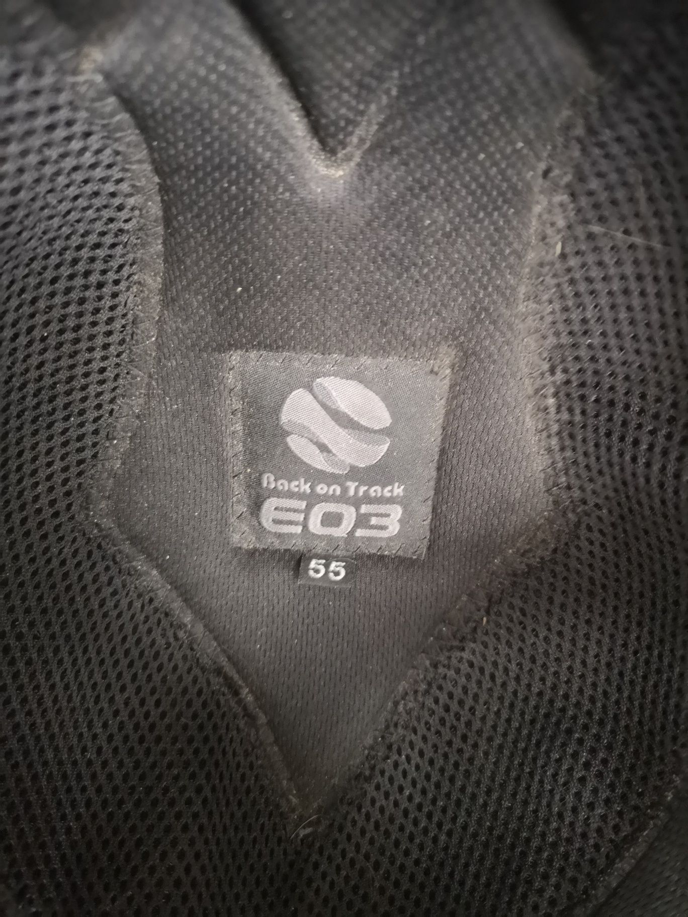 Toczek kask jeździecki back on track 55